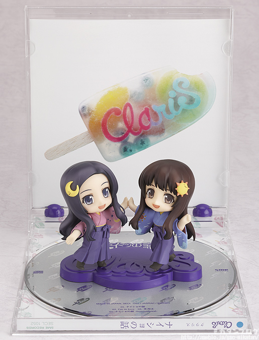 ClariS : Clara et Alice (Version Naisho no Hanashi)